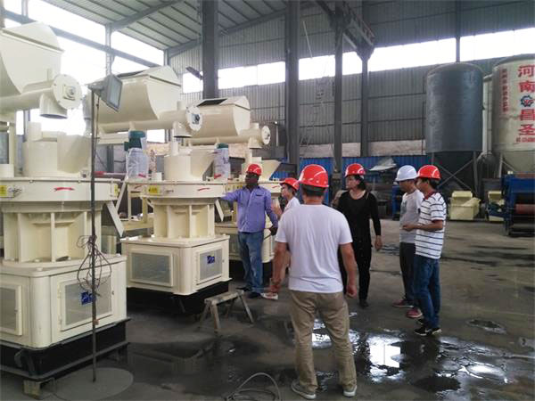 sawdust pellet mill manufacturers
