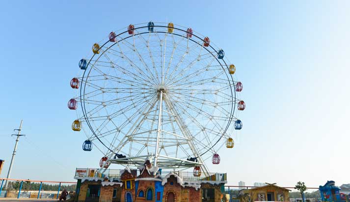 42 meters ferris wheel ride 